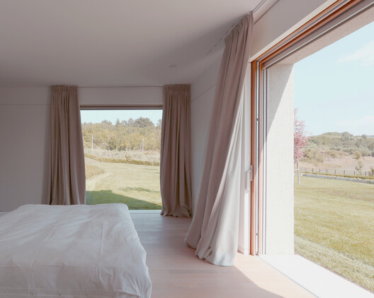 House with Pavilion / Arhitekti Počivašek Petranovič - Interior Photography, Bedroom