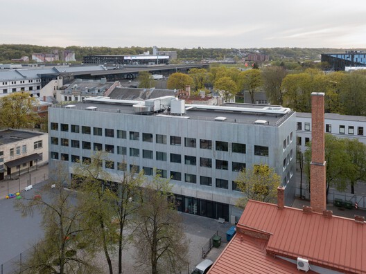 Escola Herojus / Architectural Bureau G.Natkevicius & Partners - Imagem 6 de 31