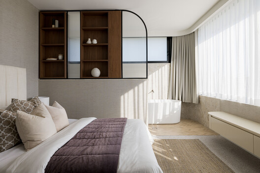 Flying Fox House / George Banks Architecture - Interior Photography, Bedroom, Bed, Wood, Lighting