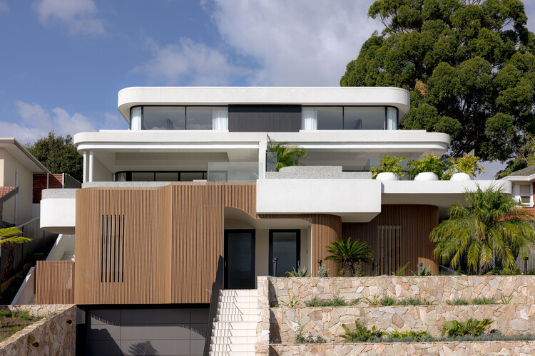 Flying Fox House / George Banks Architecture - Image 1 of 20