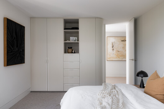 Flying Fox House / George Banks Architecture - Interior Photography, Bedroom, Wood, Bed, Closet, Door