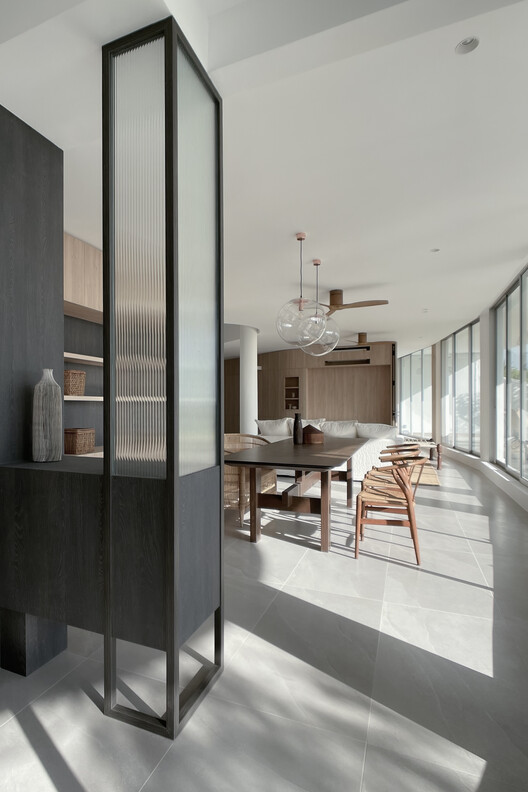 dP Apartment House / Tristan & Ju - Interior Photography, Wood, Lighting, Glass, Chair