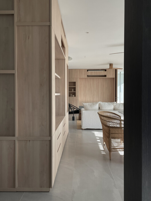 dP Apartment House / Tristan & Ju - Interior Photography, Kitchen, Wood, Lighting, Shelving, Glass