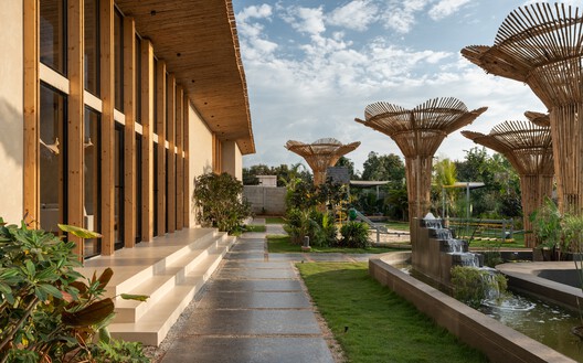 Office Elements of Nature / Source Architecture - Exterior Photography, Garden, Column, Courtyard
