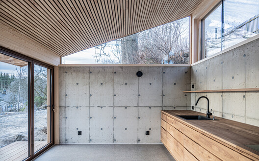 Folly at Fair Hill / Rever & Drage Architects - Interior Photography, Kitchen, Wood