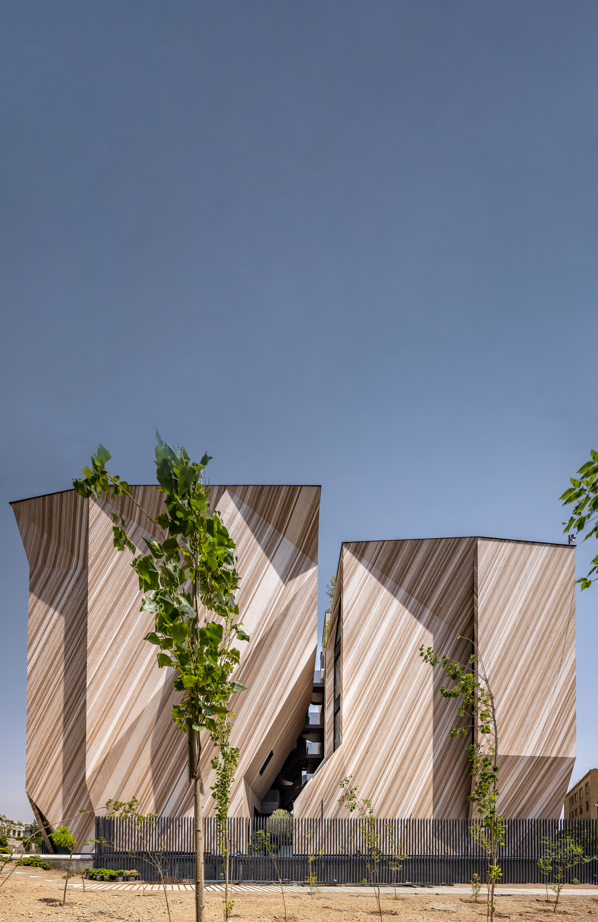 ando-residential-building-