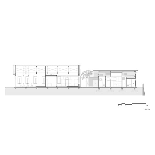 Double Roof House / Studio Tngtetshiu - Image 33 of 35
