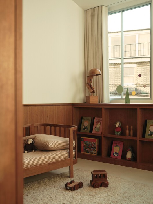 Pine Heath Townhouse / Studio Hagen Hall - Interior Photography, Wood