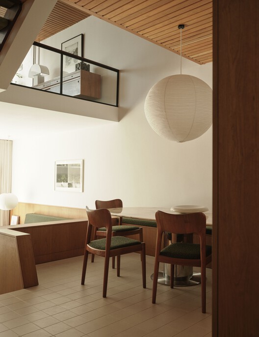 Pine Heath Townhouse / Studio Hagen Hall - Interior Photography, Dining room, Wood, Table, Lighting, Chair