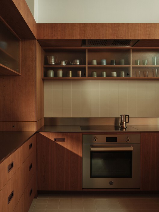 Pine Heath Townhouse / Studio Hagen Hall - Interior Photography, Kitchen, Wood, Countertop