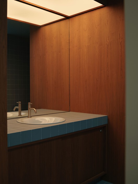 Pine Heath Townhouse / Studio Hagen Hall - Interior Photography, Bathroom, Wood, Sink