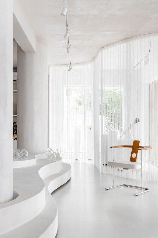 Tempo House / Studio Guilherme Garcia - Interior Photography, Bathroom, Chair