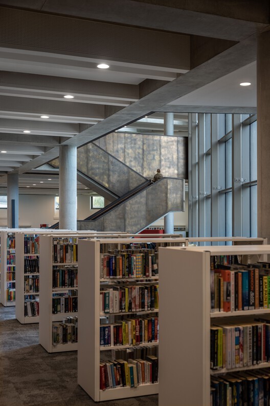 DeValera Library and Suil Gallery / Keith Williams Architects - Interior Photography, Closet, Shelving, Glass