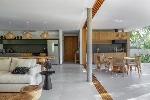 Residência FCAP2 / Pitta Arquitetura - Fotografia de Interiores, Cozinha, Madeira, Cadeira, Viga