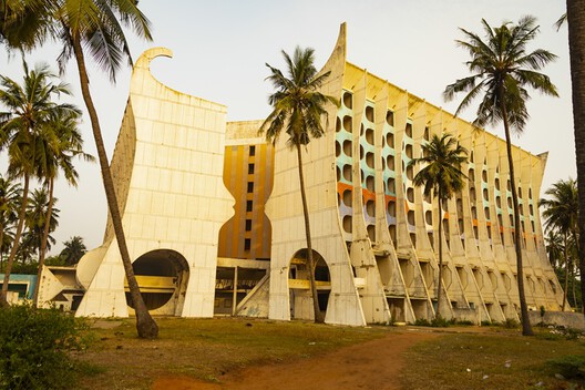 Hôtel de la Paix. Copyright photo Wody Yawo, 2024