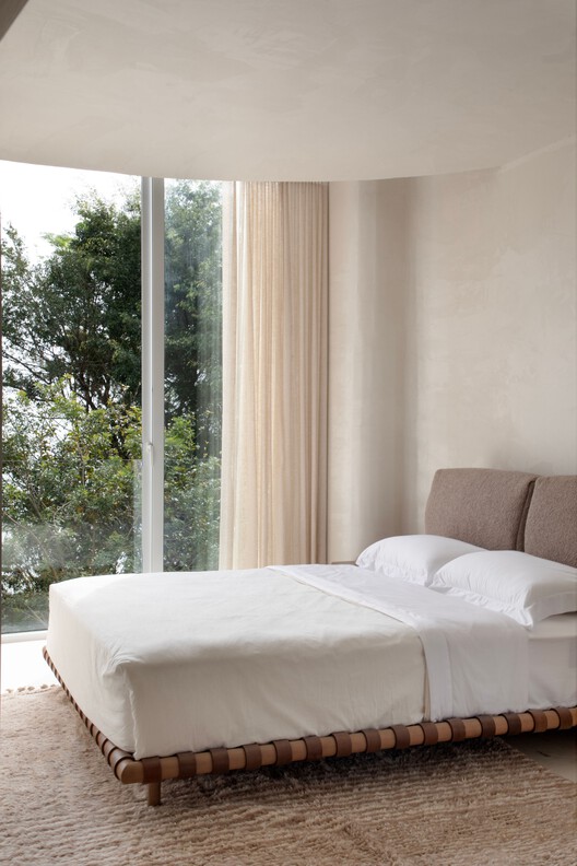 Casa Perene / Studio Guilherme Garcia - Fotografía interior, Dormitorio, Camas