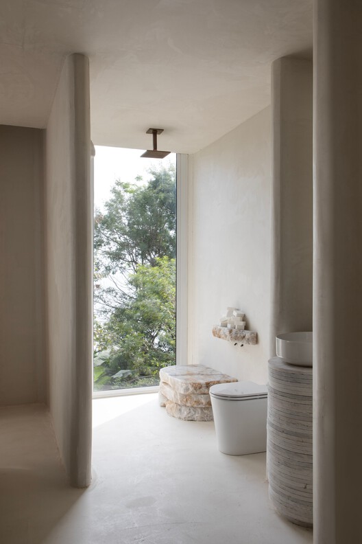 Casa Perene / Studio Guilherme Garcia - Fotografía interior, Baño, Concreto