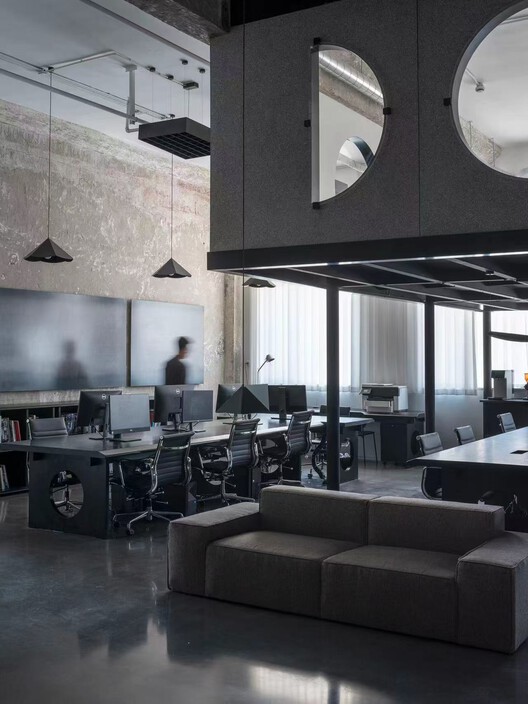 大舟建筑工作室 / 大舟建筑 - 室内图, 起居室, 灯, 桌子, 椅子