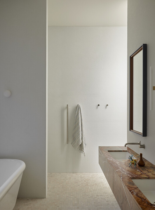 Malvern House / Studio Ceravolo - Interior Photography, Bathroom, Bathtub, Sink