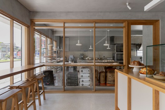 Taller de pan Sphair / Kenji Okabaiasse + Helio Dorta - Fotografía interior, Cocina, Madera