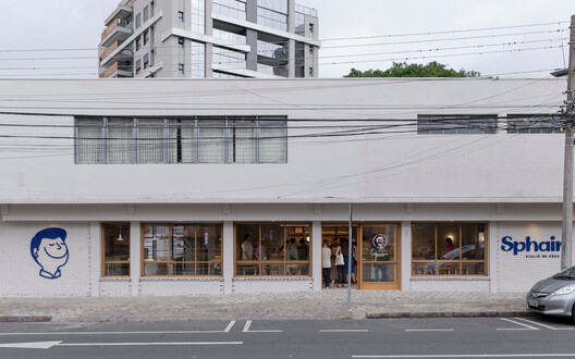 Taller de pan Sphair / Kenji Okabaiasse + Helio Dorta - Fotografía exterior