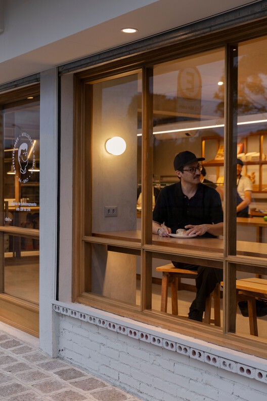 Taller de pan Sphair / Kenji Okabaiasse + Helio Dorta - Fotografía interior, Madera