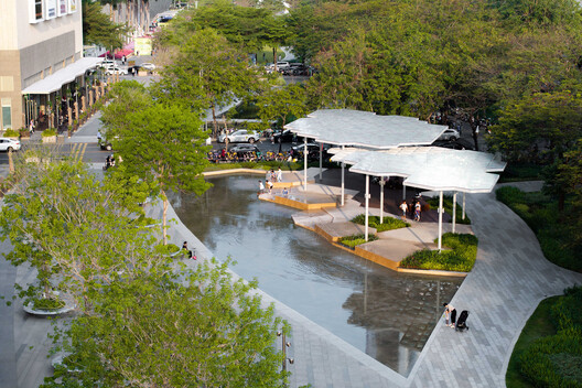 Reforma de Piscina Pública no Centro Comercial e Cultural de Nanshan Shenzhen / eLandscript Studio - Imagem 24 de 32