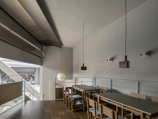 往遠Bistro / 衡建筑 - 室内图, 厨房, 木头, 玻璃, 椅子