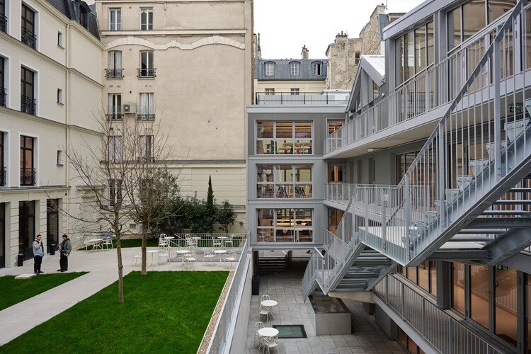 Istituto Marangoni Design School / Clément Blanchet Architecture - Exterior Photography, Facade, Concrete, Balcony, Courtyard