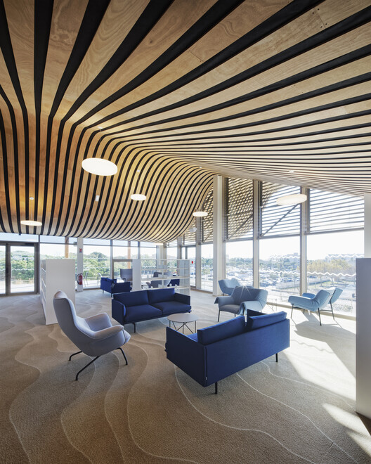 Event Hall L’Agora and Ernest Hemingway Media Library / Ateliers A+ - Interior Photography, Living Room, Chair, Glass