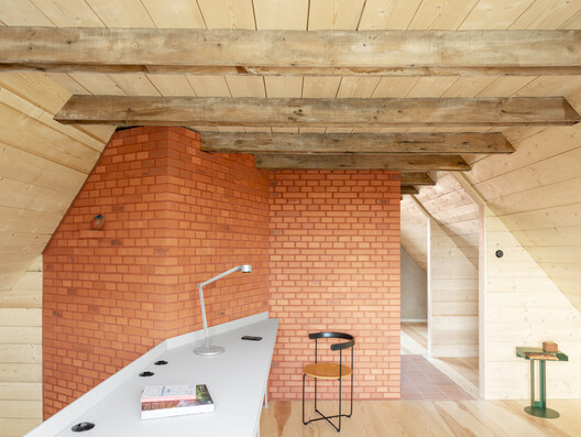 Conversión de la Casa del Colono / Kloepfel Zeimer Architekten - Fotografía interior, Cocina, Madera