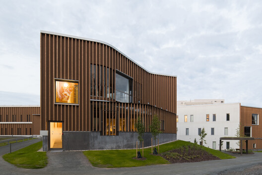 Lapland Central Hospital Extension / Verstas Architects - Exterior Photography