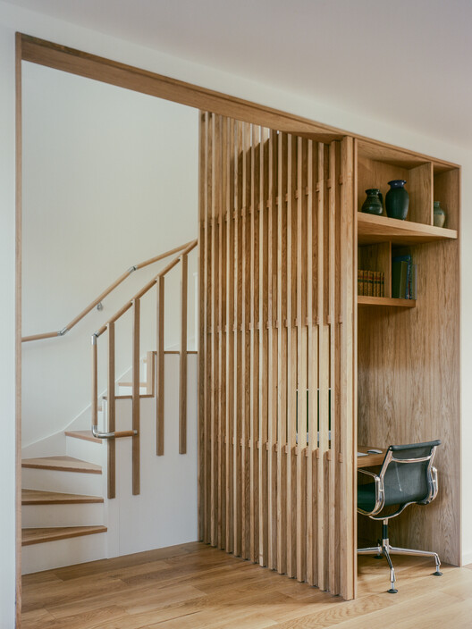 Woodbury House / Of Architecture - Interior Photography, Wood, Stairs, Handrail