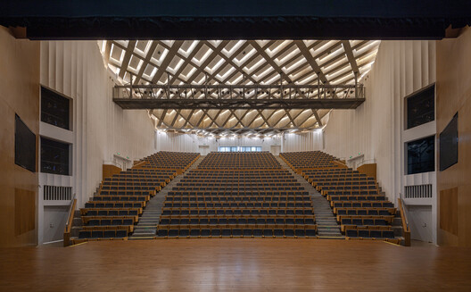 Edifício Yijia da Universidade de Tongji / TJAD Atelier L+ - Imagem 23 de 42