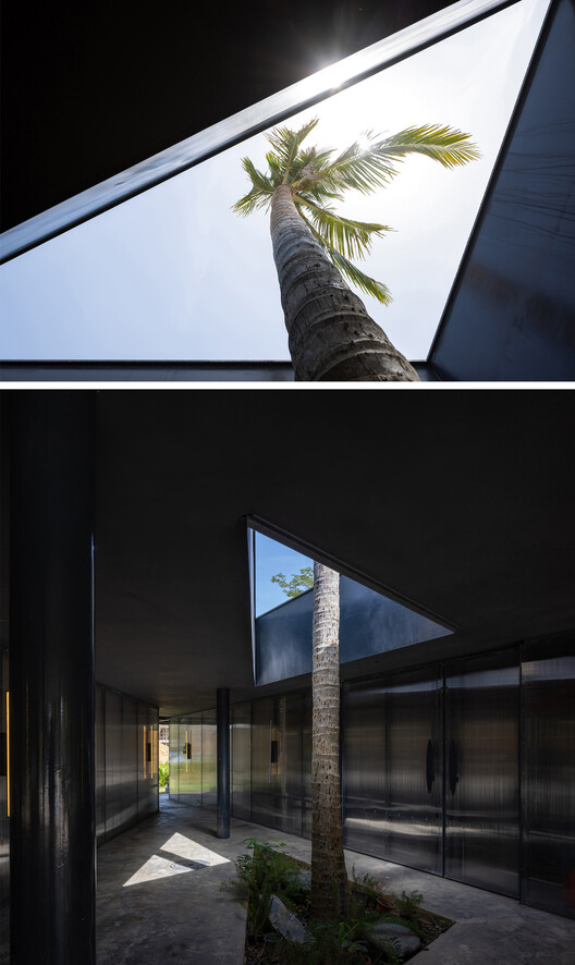 Earth-Hugging Duke Plaza / Edge Architects - Image 5 of 34