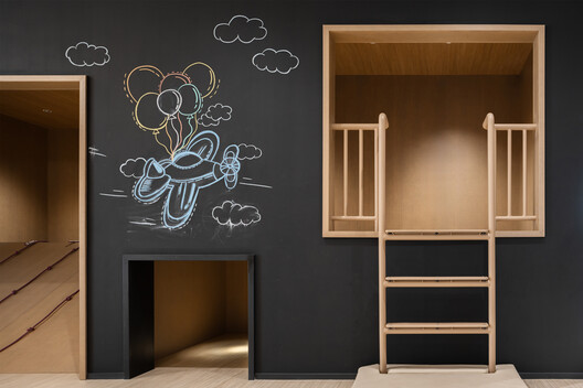 四川天府新区麓湖幼儿园（北区） / 天仝建筑 - 木头