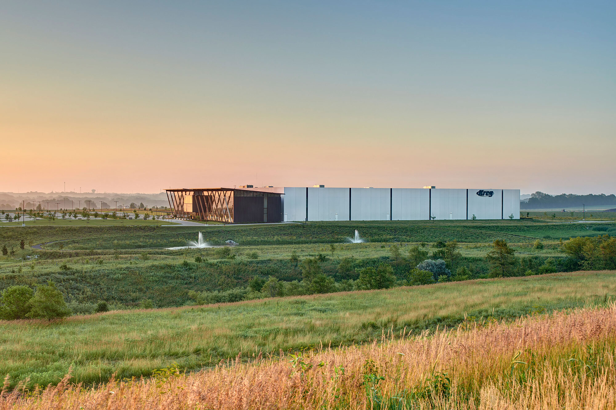 Gallery of Kreg Tool Corporate Headquarters / Neumann Monson Architects ...