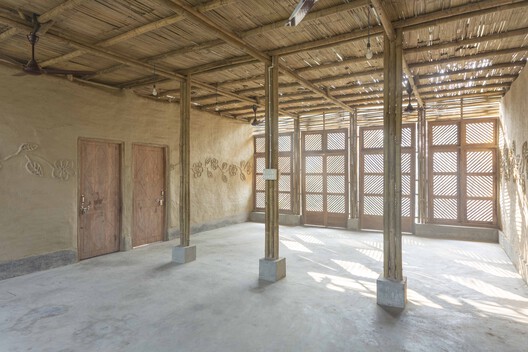 Bahuarwa Primary School / Arch Aid - Interior Photography, Wood, Concrete, Column, Beam