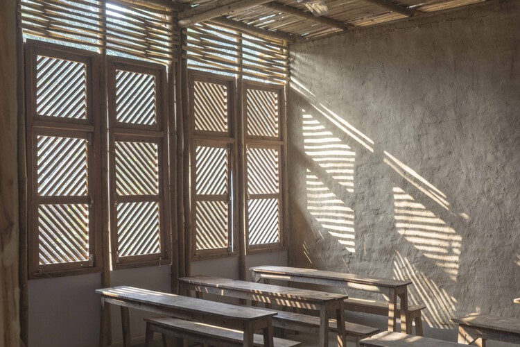 Escuela Primaria Bahuarwa / Arch Aid - Fotografía interior, Madera