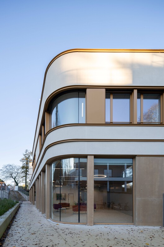 Claudine Hermann Secondary School / Ameller Dubois - Exterior Photography, Concrete