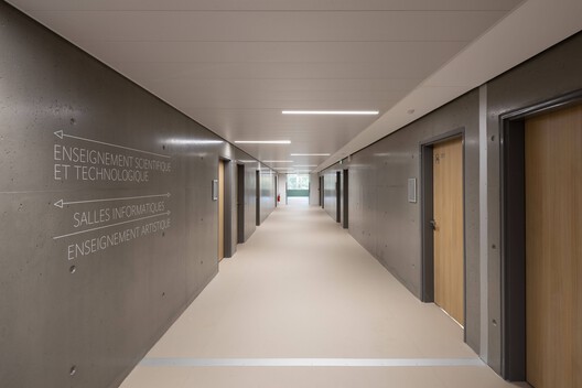Claudine Hermann Secondary School / Ameller Dubois - Interior Photography