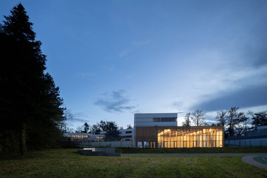 Claudine Hermann Secondary School / Ameller Dubois - Image 16 of 18