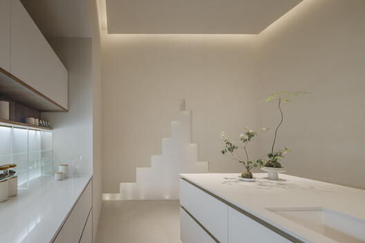 Simple Cuisine Gallery / HAS design and research - Interior Photography, Wood