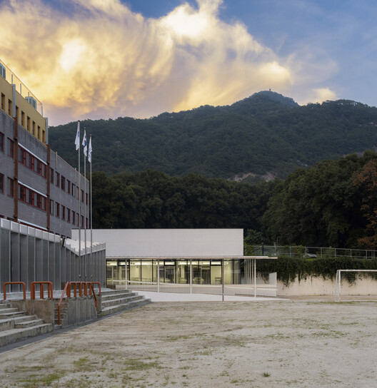 Mirae High School of Science & Technology Cafeteria Extension  / Bare Ground Architects - Image 30 of 36