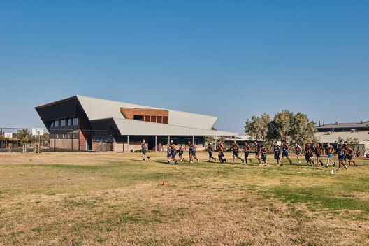 Espaços de Aprendizagem Técnica da Escola de Karratha / iredale pedersen hook architects - Imagem 5 de 31