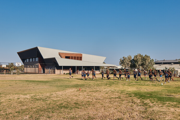 Espaços de Aprendizagem Técnica da Escola de Karratha / iredale pedersen hook architects - Imagem 5 de 31