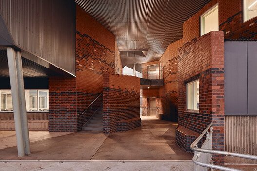 Espaços de Aprendizagem Técnica da Escola de Karratha / iredale pedersen hook architects - Imagem 3 de 31