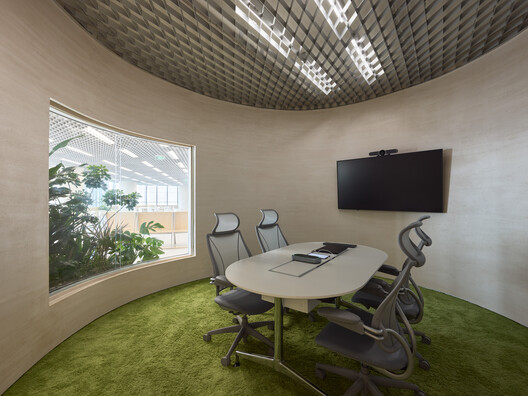 陆家嘴某资产管理公司室内设计 / HCCH合尘建筑 - 室内图, 椅子