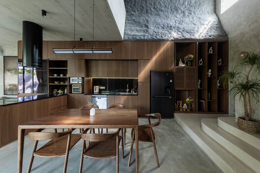 PR House / Plus Idea Studio - Interior Photography, Kitchen, Wood, Lighting, Chair, Table, Countertop