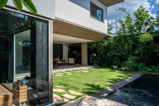 Casa Piracicaba / Urbem Arquitetura - Fotografía exterior, Jardín